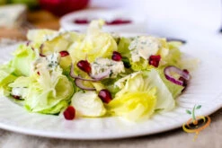 Lettuce - Iceberg 16 Lettuce - Iceberg -Speed now 700xshutterstock 167178473